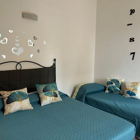 Casa L'Abbraccio Apartment ลีวอร์โน ภายนอก รูปภาพ