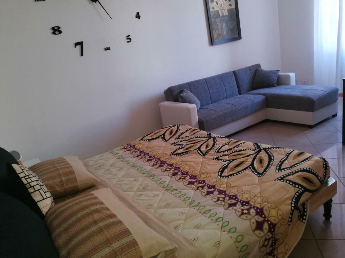 Casa L'Abbraccio Apartment ลีวอร์โน ภายนอก รูปภาพ